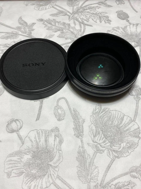 Sony Cyber-shot DSC-H7. 8 - 8.9 ��, ���: 14� � ����� ����
