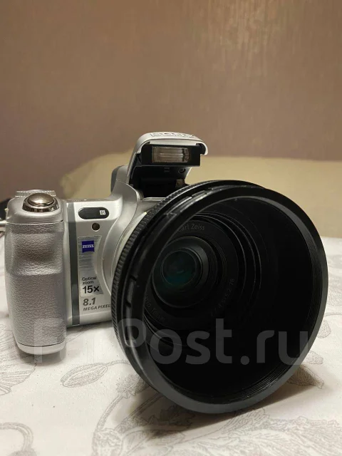 Sony Cyber-shot DSC-H7. 8 - 8.9 ��, ���: 14� � ����� ����
