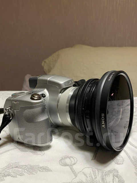 Sony Cyber-shot DSC-H7. 8 - 8.9 ��, ���: 14� � ����� ����