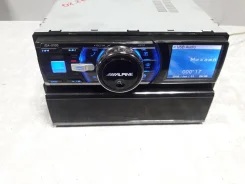 Alpine iDA-X001 ����