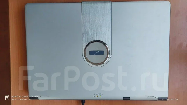 Roverbook. 17", 3 000����, ��� 1024 ��, ���� 40���, WiFi: 1, Bluetooth: 1, ����������� �� 1��. ����