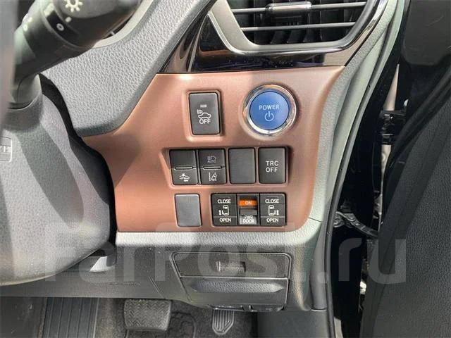 Toyota Esquire. �������, ��������, 1.8, ������, 70 000����. ��, �/�. ��� ����� �� ������������ ����