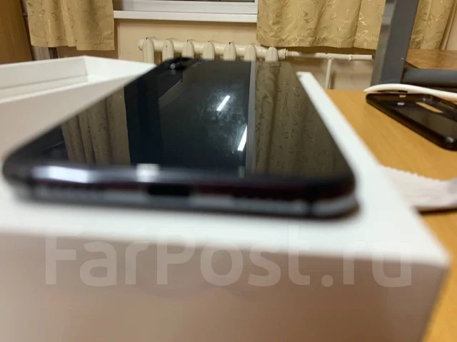 Xiaomi Mi9 SE. �/�, ������, 3G, 4G LTE, Dual-SIM, NFC ����