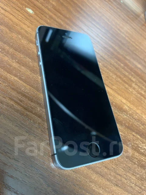 Apple iPhone SE. �/�, ������, 3G, 4G LTE, NFC ����