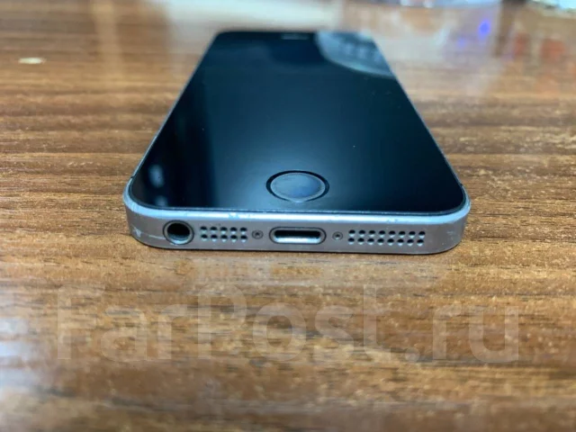 Apple iPhone SE. �/�, ������, 3G, 4G LTE, NFC ����