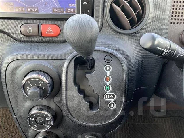 Toyota Spade. �������, 4wd, 1.5, ������, 2 323����. ��, �/�. ��� ����� �� ������������ ����