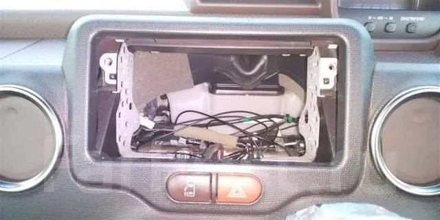 Toyota Spade. ��������, 4wd, 1.5 (103��.�.), ������, 43����. ��, �/�. ��� ����� �� ������������ ����