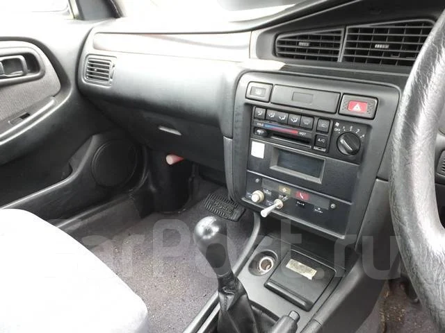 Nissan Bluebird. �������, ��������, 2.0 (76��.�.), ������, 85����. ��, �/�, ��� ���. ��� ����� �� ������������ ����