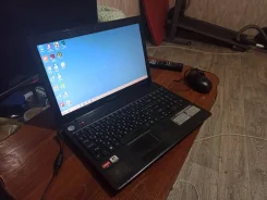 eMachines. 15.6", 1,8����, ��� 4 ��, ���� 320���, WiFi, Bluetooth, ����������� �� 3��. ����