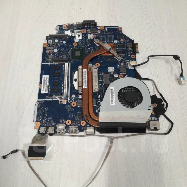 Acer Aspire E1-571G. 2,6����, ��� 4 �� ����