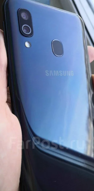 Samsung Galaxy A40. �/�, ������, NFC ����