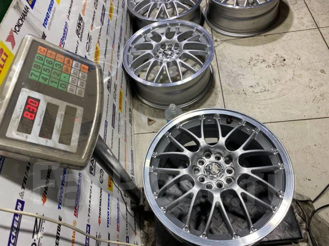 ����� �� Knight MESH. 7.0x17", 5x100, 5x114.3, ET52, �� 73,1���. ����