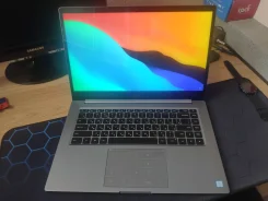 Xiaomi Mi Notebook Pro. 15.6", 2����, ��� 16 ��, ���� 256���, WiFi: 1, Bluetooth: 1, ����������� �� 8��. ����