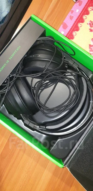 Razer Nari ����