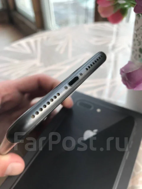 Apple iPhone 8 Plus. �/�, ������, 4G LTE, ����������, NFC ����