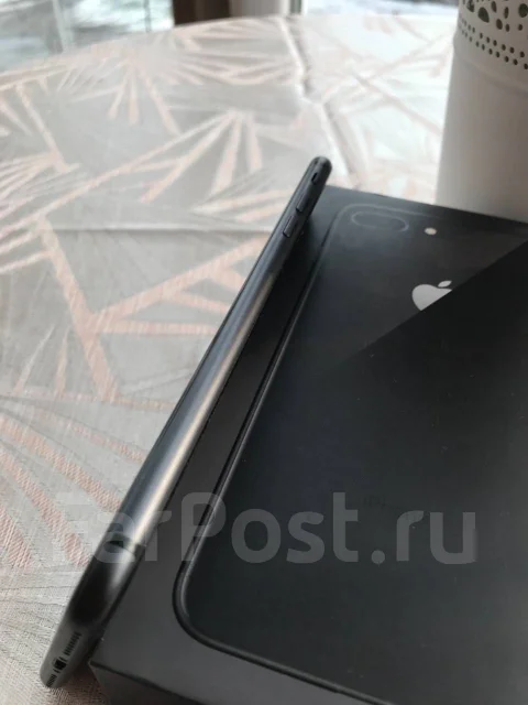 Apple iPhone 8 Plus. �/�, ������, 4G LTE, ����������, NFC ����
