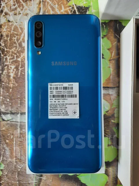 Samsung Galaxy A50. �/�, �����, 3G, 4G LTE, Dual-SIM, ����������, NFC ����