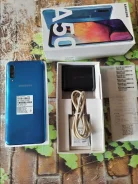 Samsung Galaxy A50. �/�, 64 ��, �����, 3G, 4G LTE, Dual-SIM, ����������, NFC ����