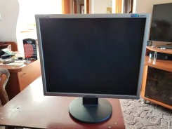 Samsung. 19" ����