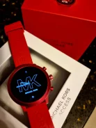 Michael Kors. NFC ����