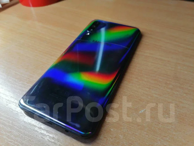 Samsung Galaxy A50. �/�, ������, 4G LTE, Dual-SIM, ����������, NFC ����