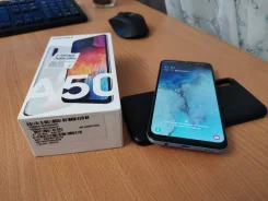 Samsung Galaxy A50. �/�, 64 ��, �����, 3G, 4G LTE, Dual-SIM, NFC ����