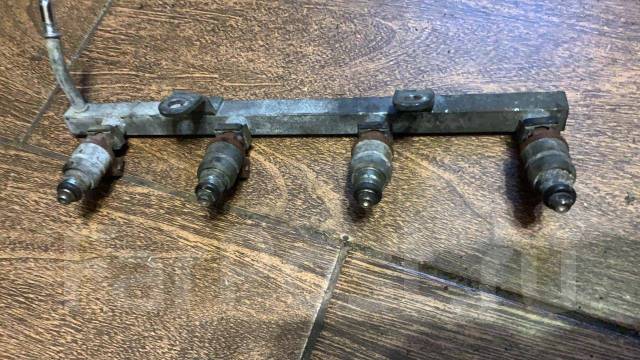 Топливные форсунки шевроле лачетти 1. Топливная рампа лачетти 1. 4. Форсунки масляные шевроле лачетти. Lacetti chevrolet форсунку.