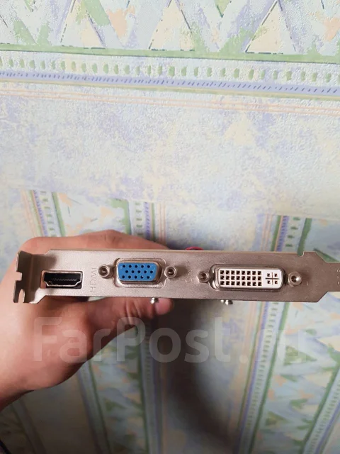 GeForce GT 220 ����