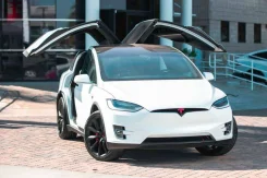 Tesla Model X. 4wd, �������������, 16����. ��, �/�. ��� ����� �� ����������� ����