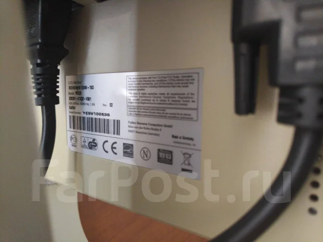 Fujitsu. 24" ����