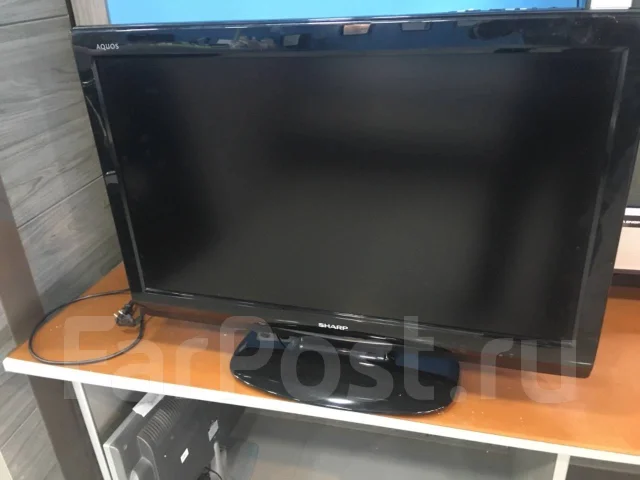 Sharp LC-32D44RU-BK. LED ����