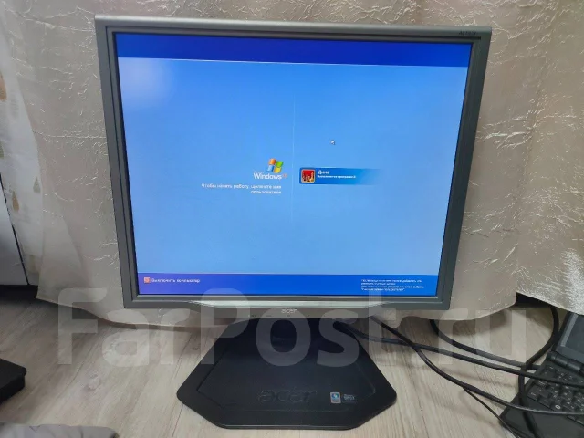 Acer. 19" ����