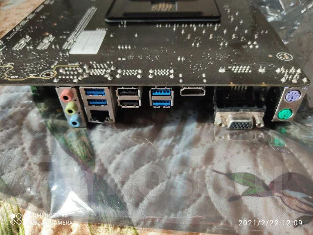 AMD A320M ����