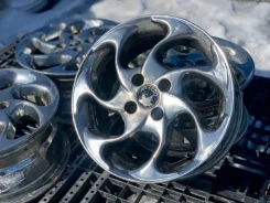 4Go JJ7. 7.0x15", 4x100.00, ET38 ����