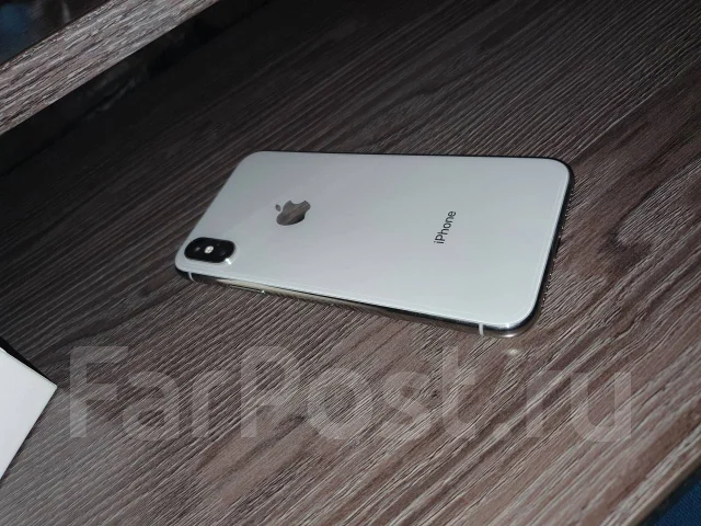 Apple iPhone X. �/�, �����, 3G, 4G LTE, ����������, NFC ����