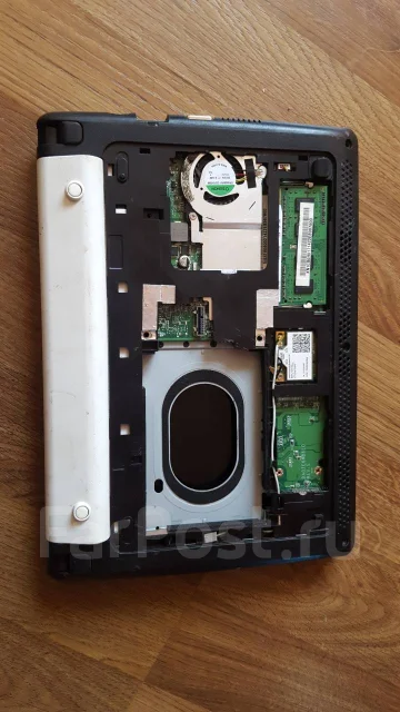 Acer Aspire One. ��� 1024 ��, WiFi: 1, Bluetooth: 1 ����