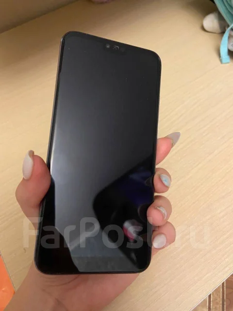 Honor 10. �/�, �����, 3G, 4G LTE, Dual-SIM, NFC ����