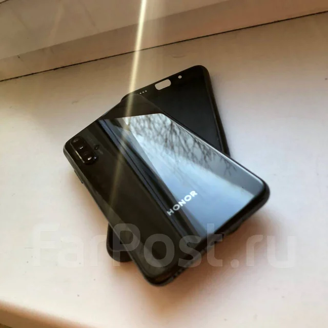 Honor 20. �/�, ������, 4G LTE, Dual-SIM, NFC ����