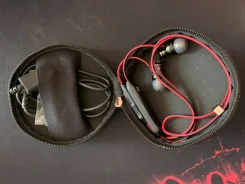 Sennheiser Momentum Free ����