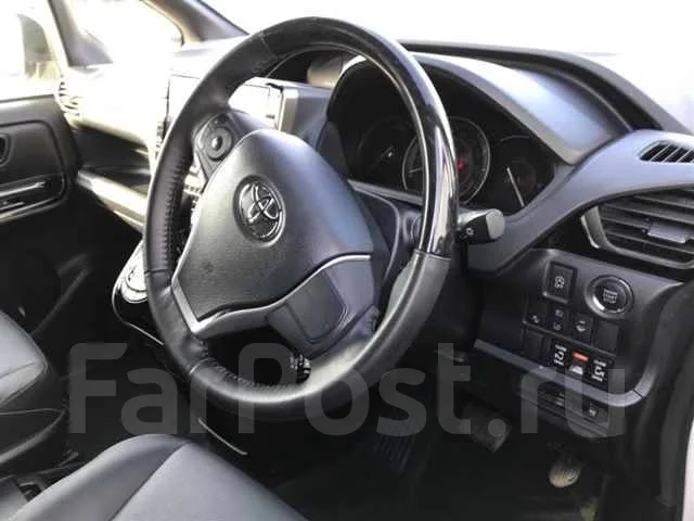 Toyota Esquire. �������, 4wd, 2.0 (152��.�.), ������, 92����. ��, �/�. ��� ����� �� ������������ ����