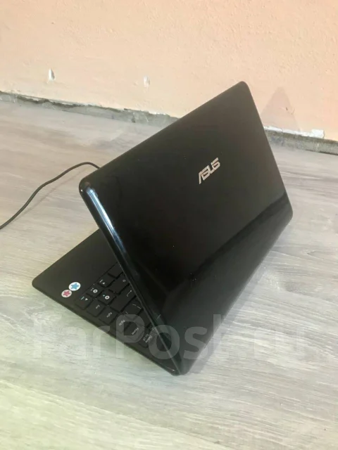 Asus Eee PC 1201T. 12.1", 1,6����, ��� 2048 ��, ���� 250���, WiFi: 1, Bluetooth: 1 ����