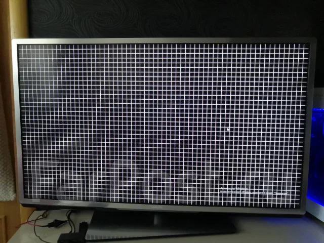 Philips 46PFL5507T. LED ����