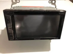 Pioneer AVH-X2700BT ����