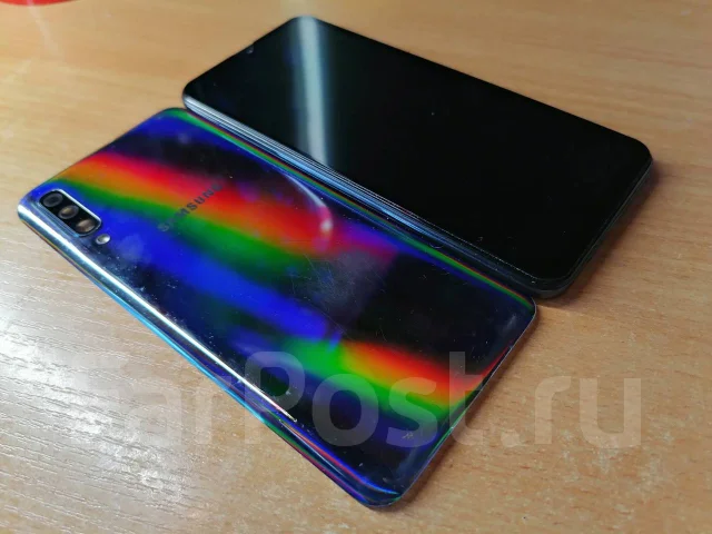 Samsung Galaxy A50. �/�, ����������, 4G LTE, Dual-SIM, ����������, NFC ����