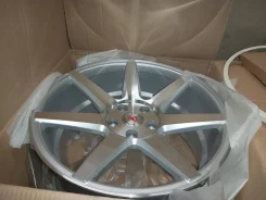 Vossen CV7. 8.0x18", 5x100, ET35, �� 57,1���. ��� ����� �� ������ ����