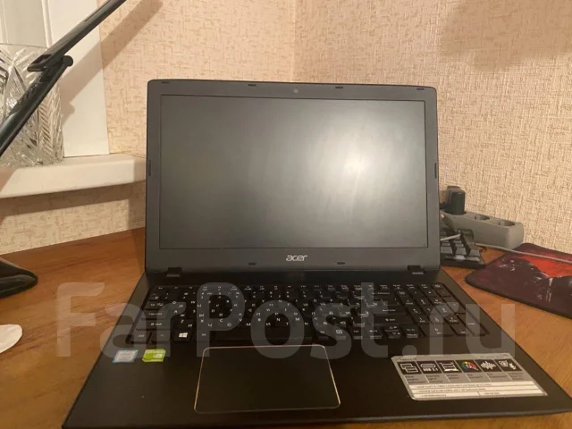Acer Aspire E15. 15.6", 3,1����, ��� 4 ��, ���� 500���, WiFi: 1, Bluetooth: 1, ����������� �� 6��. ����
