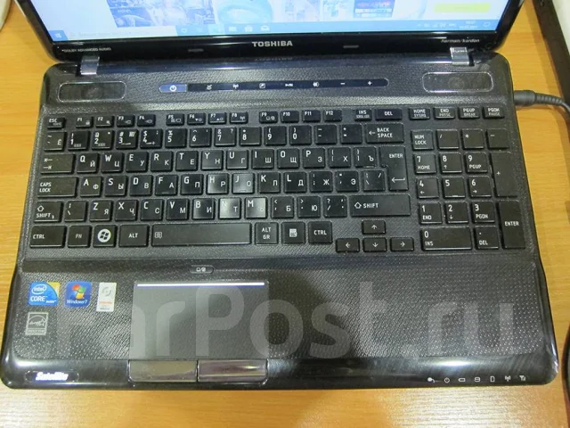 Toshiba Satellite A660. 15.6", 2,4����, ��� 2048 ��, ���� 250���, WiFi: 1, Bluetooth: 1 ����