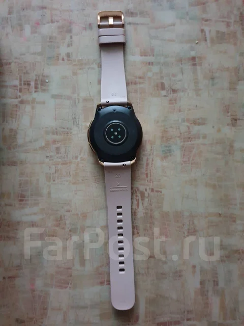 Samsung Galaxy Watch. GPS, NFC, IP68 ����