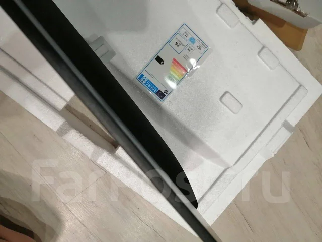 HP. 21.5" ����
