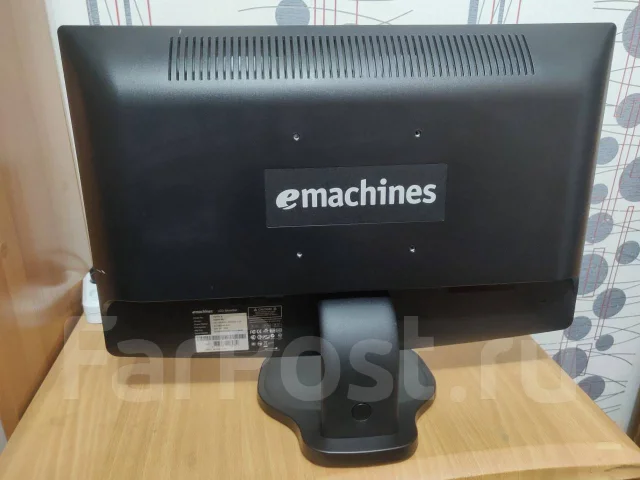eMachines. 20" ����